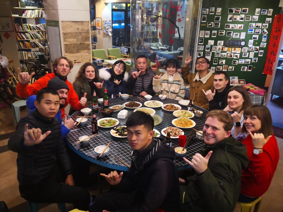 Kunlun International Youth Hostel Montes Huang Exterior foto